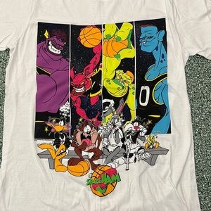Warner Brothers Space Jam T Shirt new size Medium